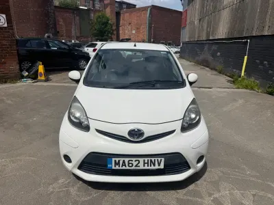 Used Toyota Aygo 2012 White Hatchback