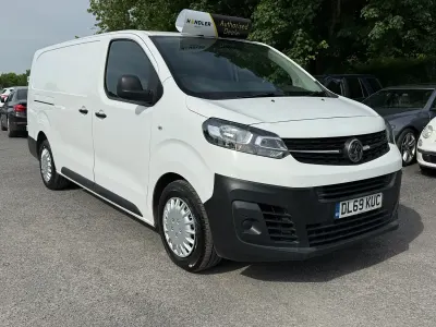 Used Vauxhall Vivaro Edition 120 HP (88 kW) 2019 White MPV
