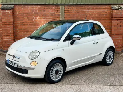 Used Fiat 500 Lounge 69 HP (50 kW) 2008 White Hatchback