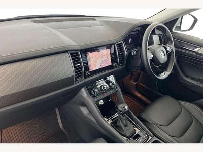 Begagnad Skoda Kodiaq SE L Executive 150 HK (110 kW) 2024 Vit SUV