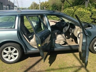 Used Volvo V70 163 HP (119 kW) 2002 Estate