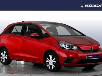 Używany Honda Jazz Hybrid 109 KM (80 kW) 2021 Czerwony Hatchback