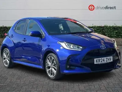 Used Toyota Yaris 116 HP (85 kW) 2024 Blue Hatchback