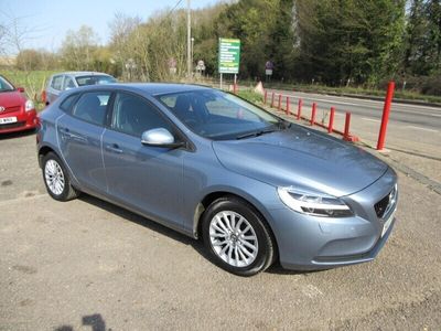 used Volvo V40 D2 MOMENTUM Hatchback 2017