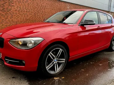 Used BMW 118 Sport Line 2012 Red Hatchback