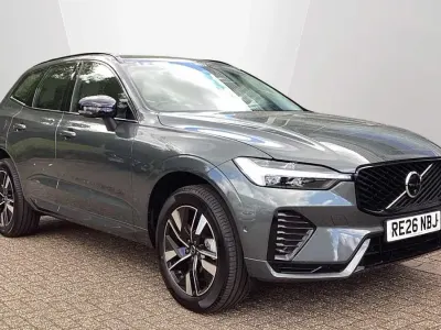 Used Volvo XC60 Plus 250 HP (183 kW) 2026 Green SUV
