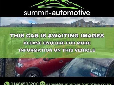 Used Renault Clio IV Dynamique 90 HP (66 kW) 2015 White Hatchback