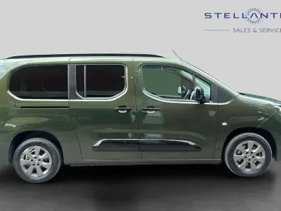 Used Vauxhall Combo Ultimate 98 kW (134 HP) 2025 Green MPV