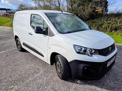 Used Peugeot Partner 2019 White MPV