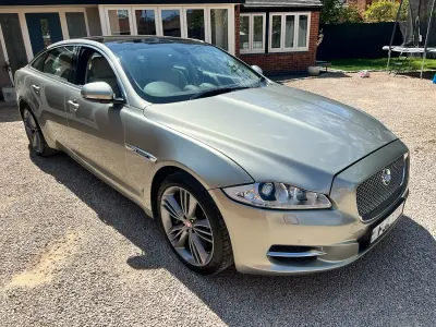 Used Jaguar XJ Supercharged 510 HP (375 kW) 2011 Gold Sedan