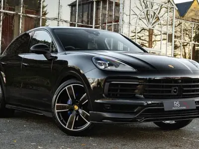 Usado Porsche Cayenne 340 HP (250 kW) 2022 Preto SUV