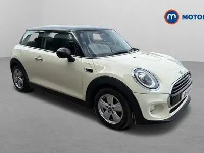 Used Mini Cooper Classic 136 HP (100 kW) 2019 White Hatchback