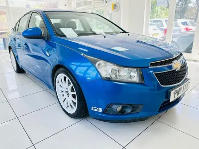 Used Chevrolet Cruze LS 2011 Blue Sedan
