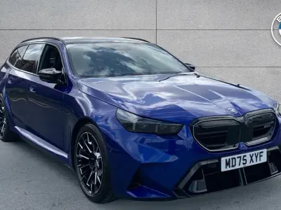 Used BMW M5 Comfort Edition 717 HP (527 kW) 2026 Blue Estate