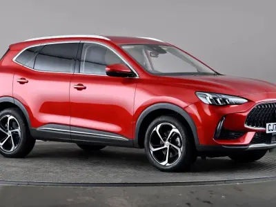 Usado MG HS Trophy 162 HP (119 kW) 2023 Vermelho SUV
