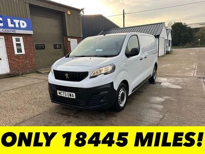 White Used 2023 Peugeot Expert Premium Van | £17,400 (Expensive)