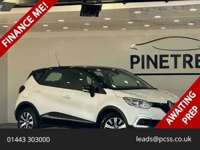 Usado Renault Captur Play 90 HP (66 kW) 2019 Branco SUV