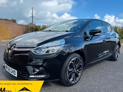 Used Renault Clio Iconic 110 HP (80 kW) 2019 Black Hatchback