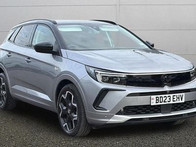 Second-hand Vauxhall Grandland X Ultimate 131 CP (96 kW) 2023 Gri SUV