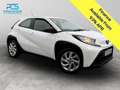 Used Toyota Aygo X PURE 72 HP (52 kW) 2023 White SUV