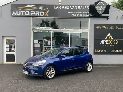 Used Renault Clio Dynamique 75 HP (55 kW) 2018 Blue Hatchback