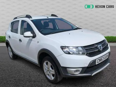 Used Dacia Sandero Lauréate 90 HP (66 kW) 2013 White Hatchback