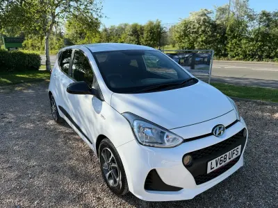 Used Hyundai i10 GO! 67 HP (49 kW) 2018 White Hatchback