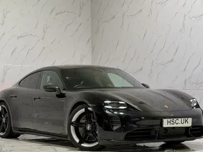 Begagnad Porsche Taycan 419 kW (571 HK) 2023 Sedan