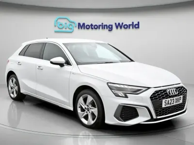 Begagnad Audi A3 Sportback S-Line 2023 Vit Halvkombi