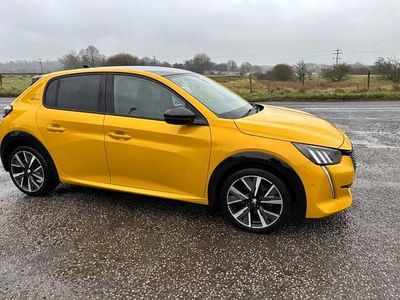Used Peugeot 208 GT-line 100 HP (73 kW) 2020 Yellow Hatchback