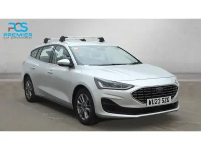 Używany Ford Focus Titanium 2023 Srebrny Kombi