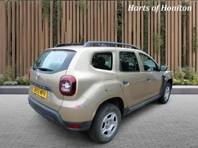 Used Dacia Duster Essentiel 115 HP (84 kW) 2018 Gold SUV