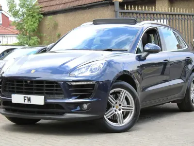 Used Porsche Macan 258 HP (189 kW) 2016 Blue SUV