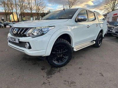 Used Mitsubishi L200 178 HP (130 kW) 2018 White Pickup