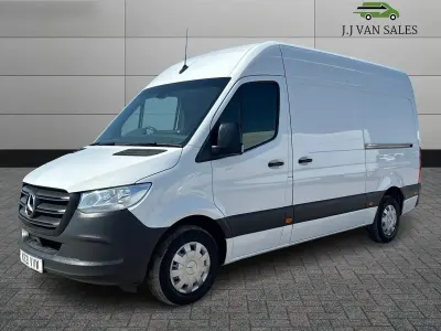 Used Mercedes Sprinter Progressive 150 HP (110 kW) 2021 White Van