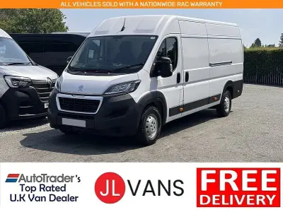Used Peugeot Boxer Premium 140 HP (102 kW) 2024 White Van