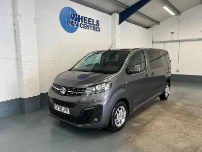 Gebraucht Vauxhall Vivaro Sportive 120 PS (88 kW) 2020 Grau Van / Kleinbus
