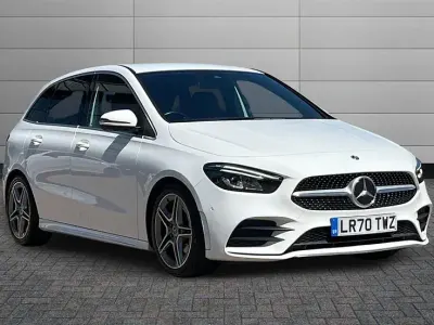 Usado Mercedes B200 Executive 163 HP (119 kW) 2020 Branco Monovolume