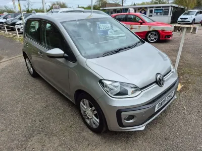 Używany VW up! high up! 75 KM (55 kW) 2018 Srebrny Hatchback