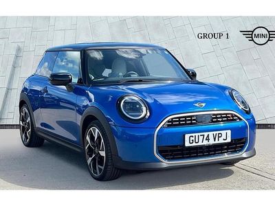 Used Mini Cooper Exclusive 204 HP (150 kW) 2024 Icy sunshine blue Hatchback