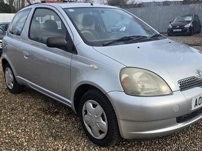 Used Toyota Yaris 2002 Silver Hatchback