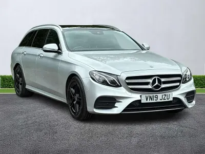 Usado Mercedes E220 AMG Line Premium 2019 Prateado Carrinha