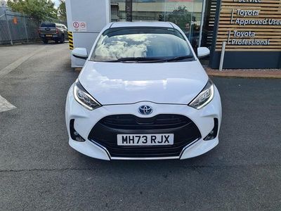 Used Toyota Yaris Hybrid 116 HP (85 kW) 2024 White Hatchback
