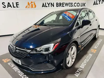 Used Vauxhall Astra SRi 150 HP (110 kW) 2017 Blue Hatchback