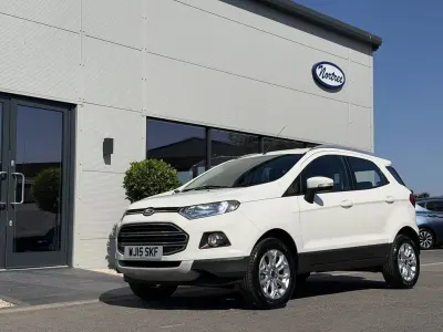 Used Ford Ecosport Titanium 90 HP (66 kW) 2015 White SUV
