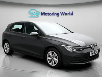 Second-hand VW Golf VIII S 150 CP (110 kW) 2023 Gri Hatchback