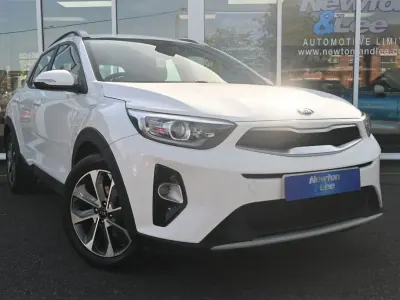 Used Kia Stonic 98 HP (72 kW) 2019 White SUV