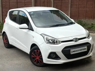 Gebraucht Hyundai i10 SE 67 PS (49 kW) 2014 Weiß Kleinwagen
