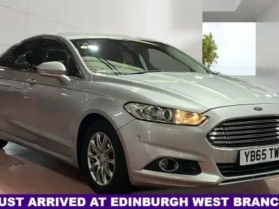 Used Ford Mondeo Zetec 120 HP (88 kW) 2015 Silver Hatchback