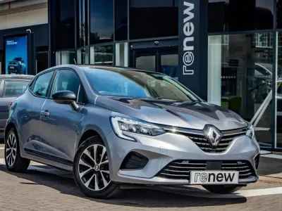 Used Renault Clio Evolution 90 HP (66 kW) 2023 Grey Hatchback